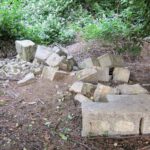 Scarico abusivo di rifiuti inerti